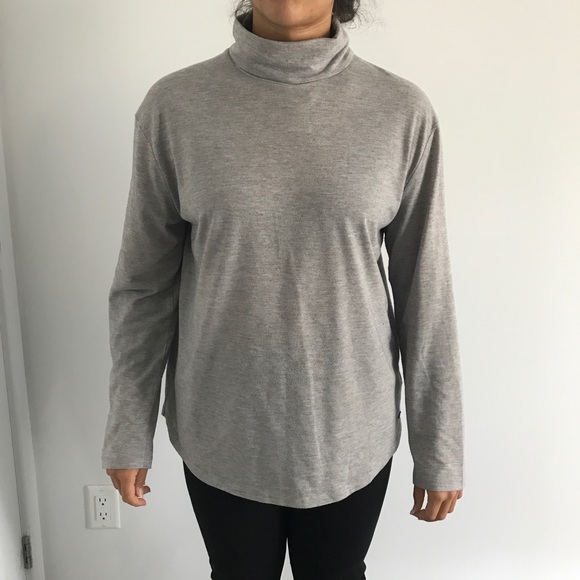 Grey light turtleneck - Picture 9 of 10